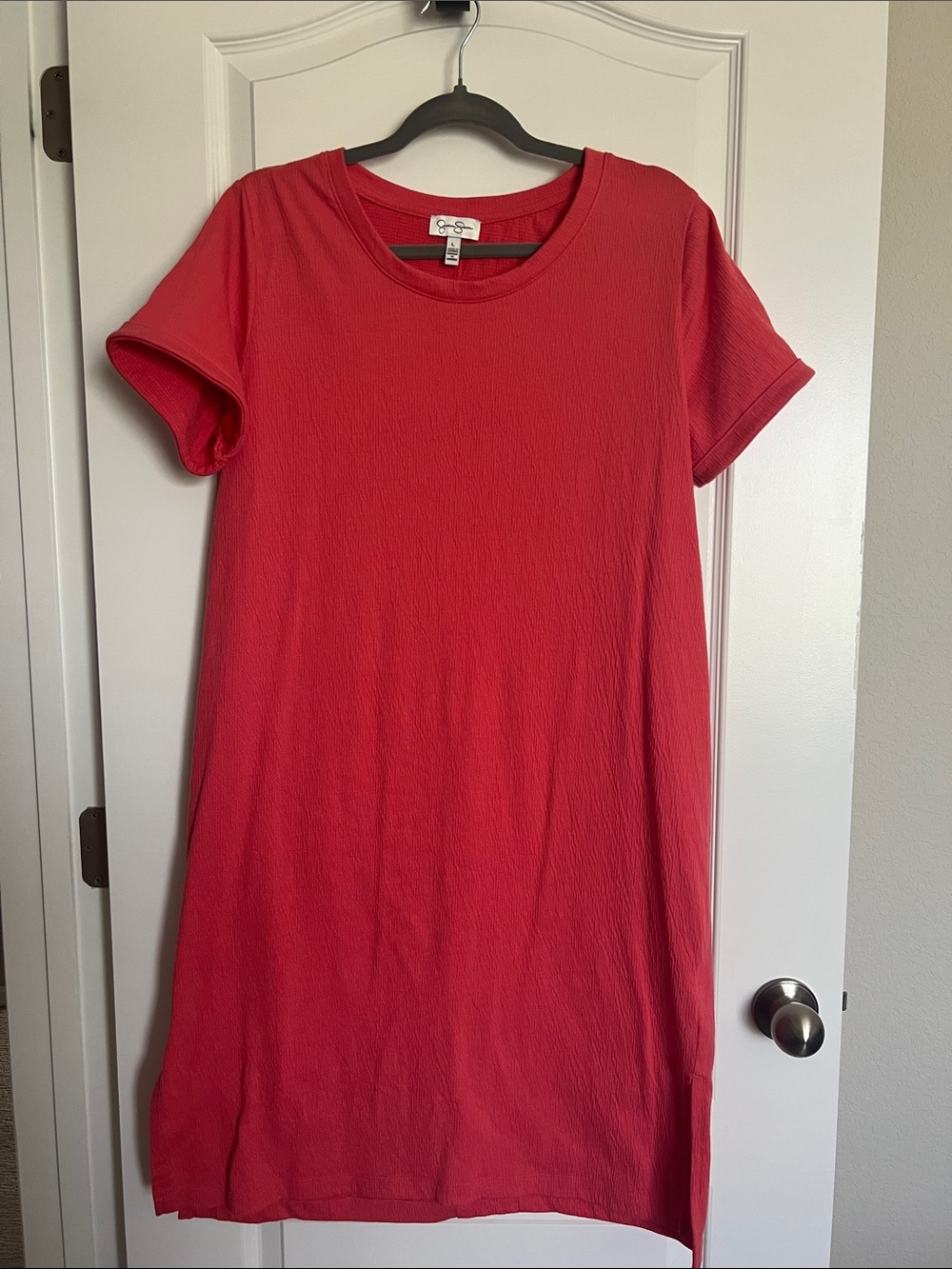 Jessica Simpson Coral Short Sleeve Midi Shift Dress